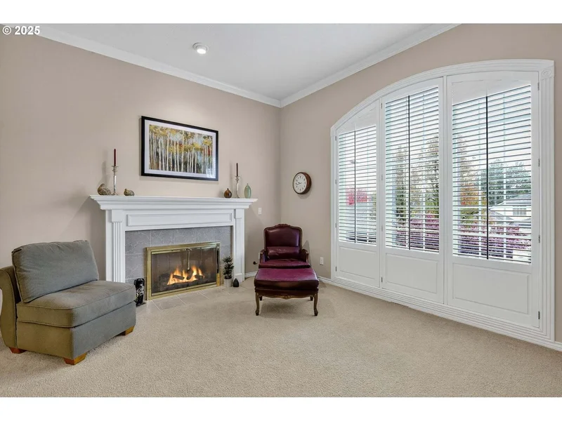 14341 SE Terrace Dr, Clackamas, OR 97015, Clackamas, Oregon, United States. - Photo 3