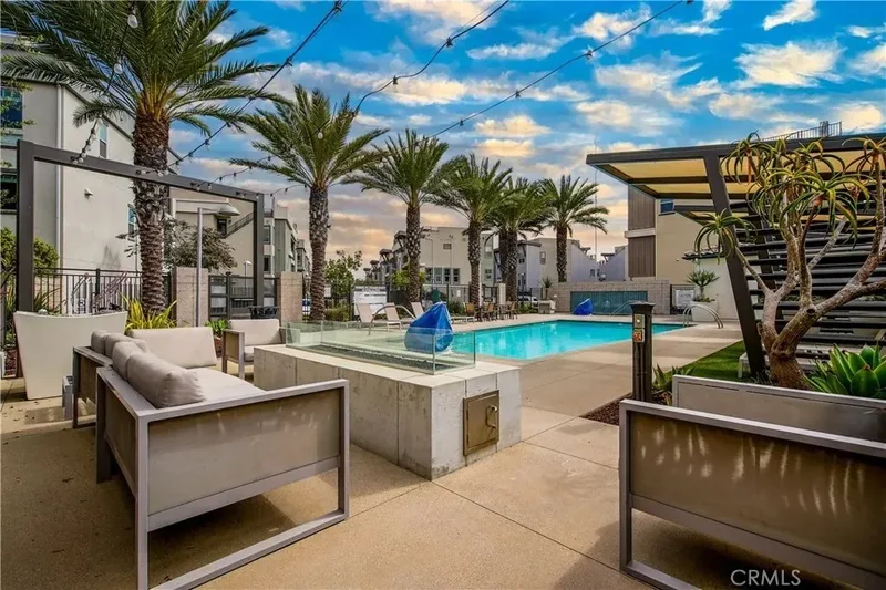 1022 Bridgewater Way, Costa Mesa, California, United States. - Photo 22