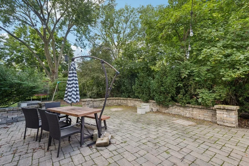 6619 Palma Lane, Morton Grove, IL 60053, Morton Grove, Illinois, United States. - Photo 22