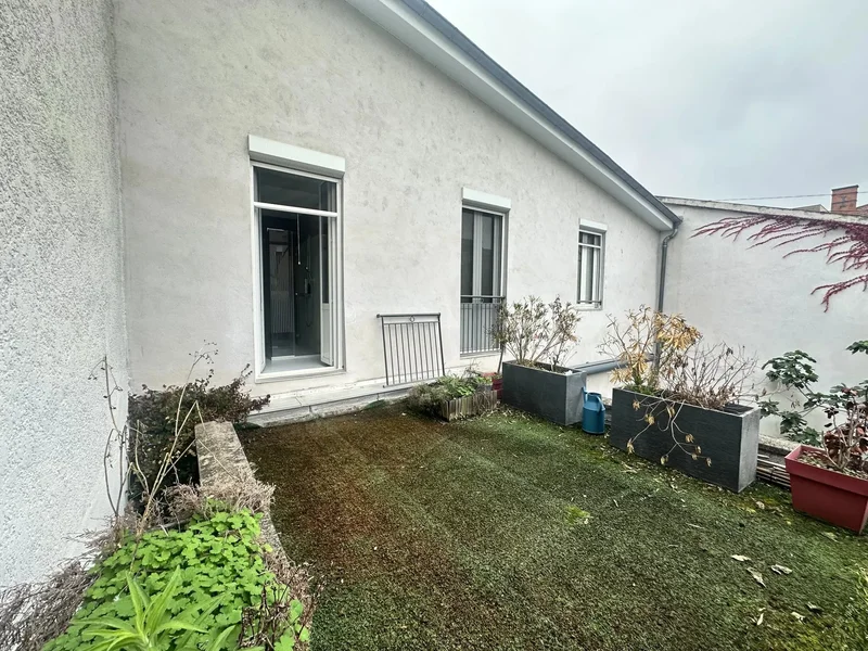 Roanne, Auvergne-Rhône-Alpes, France. - Photo 12