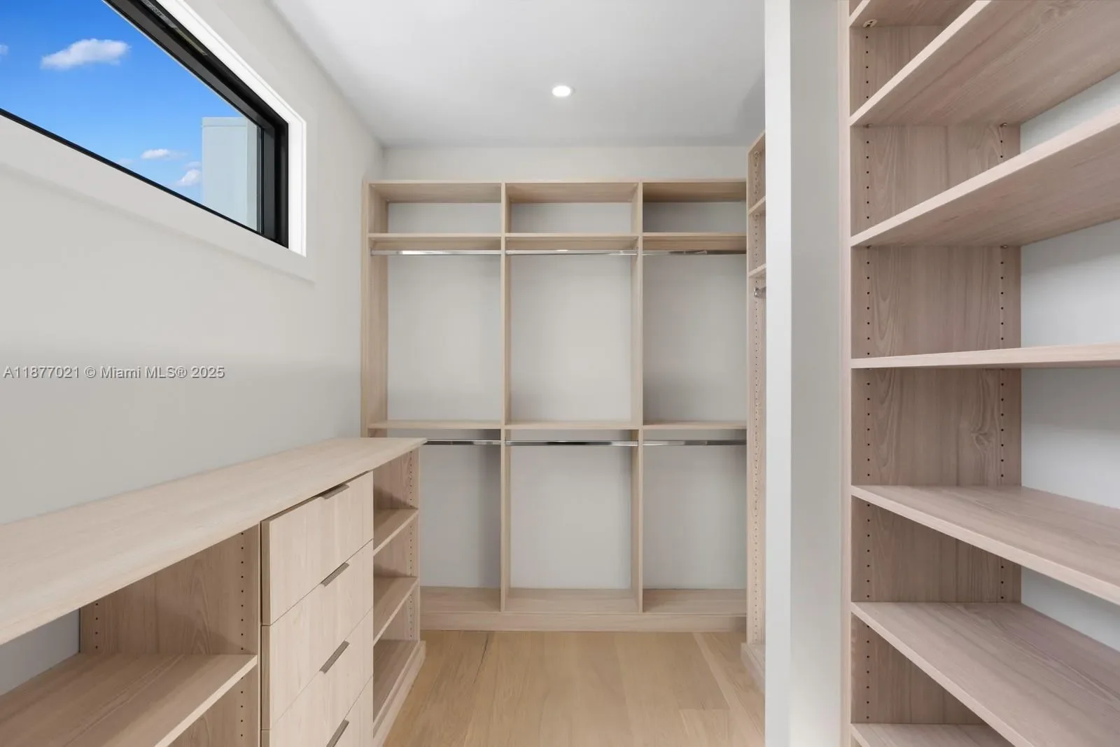 1351 Stillwater Dr, Miami Beach, Florida, United States. - Photo 27