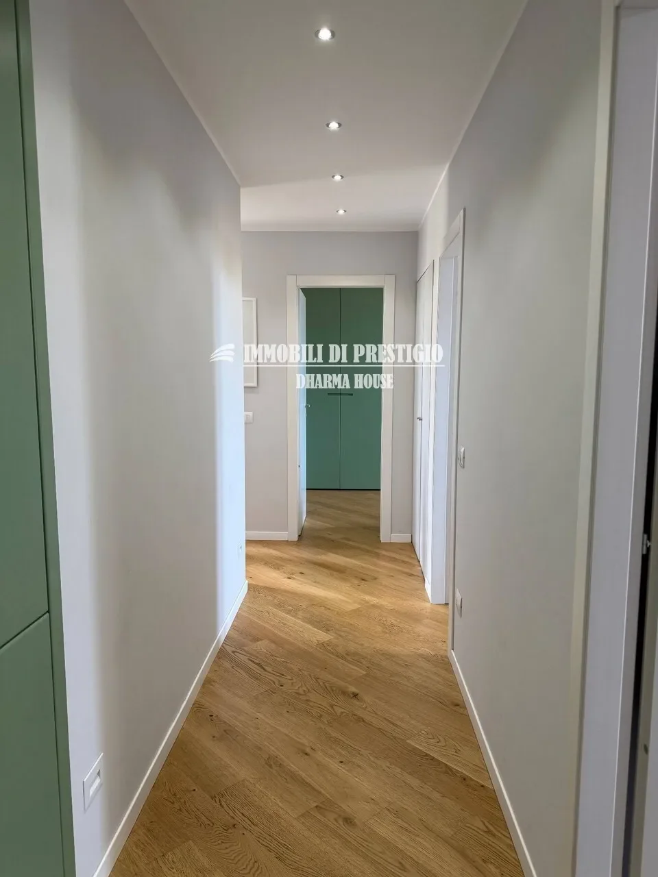 Gallery photo 2
