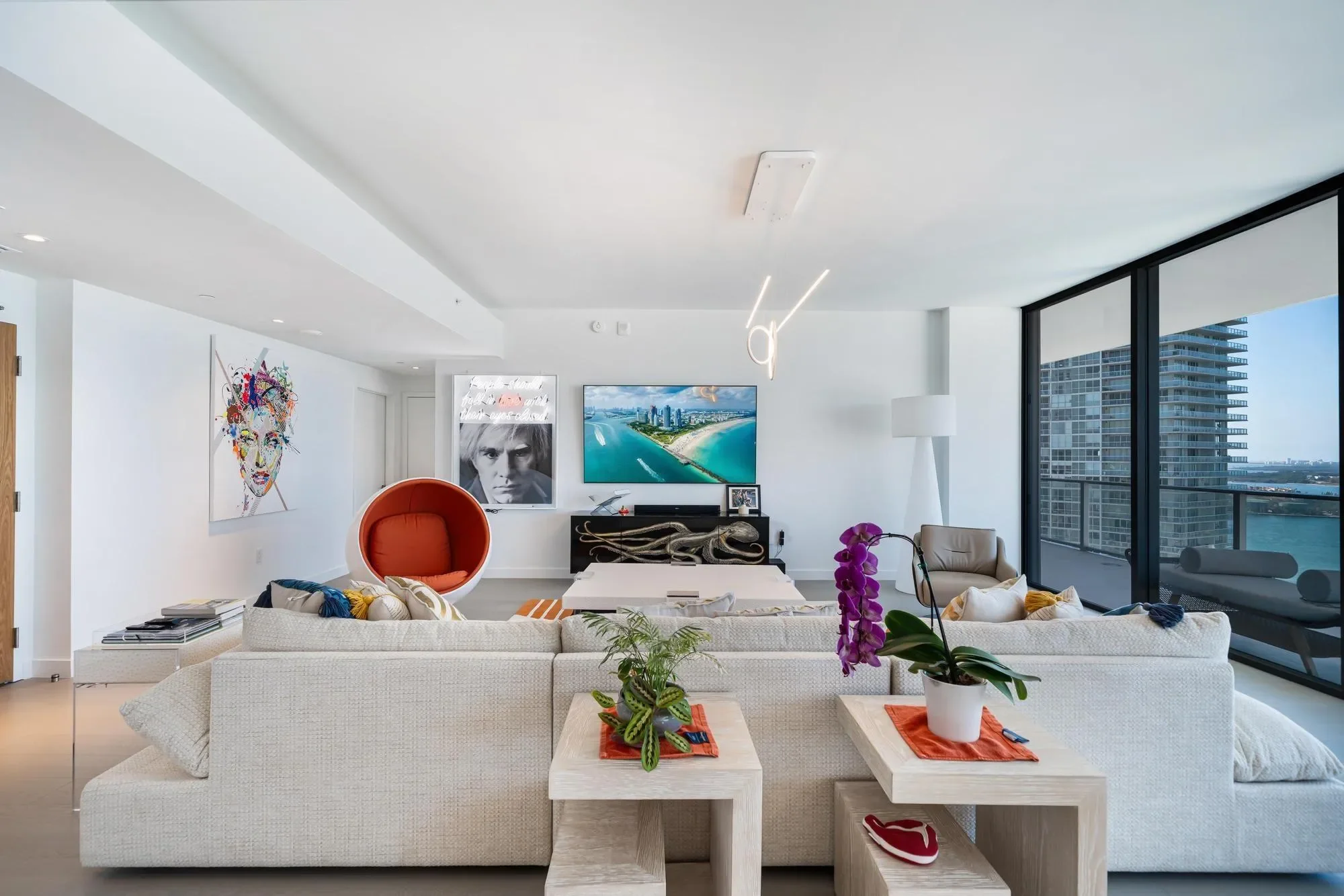 Miami Beach, Florida, United States. - Photo 12