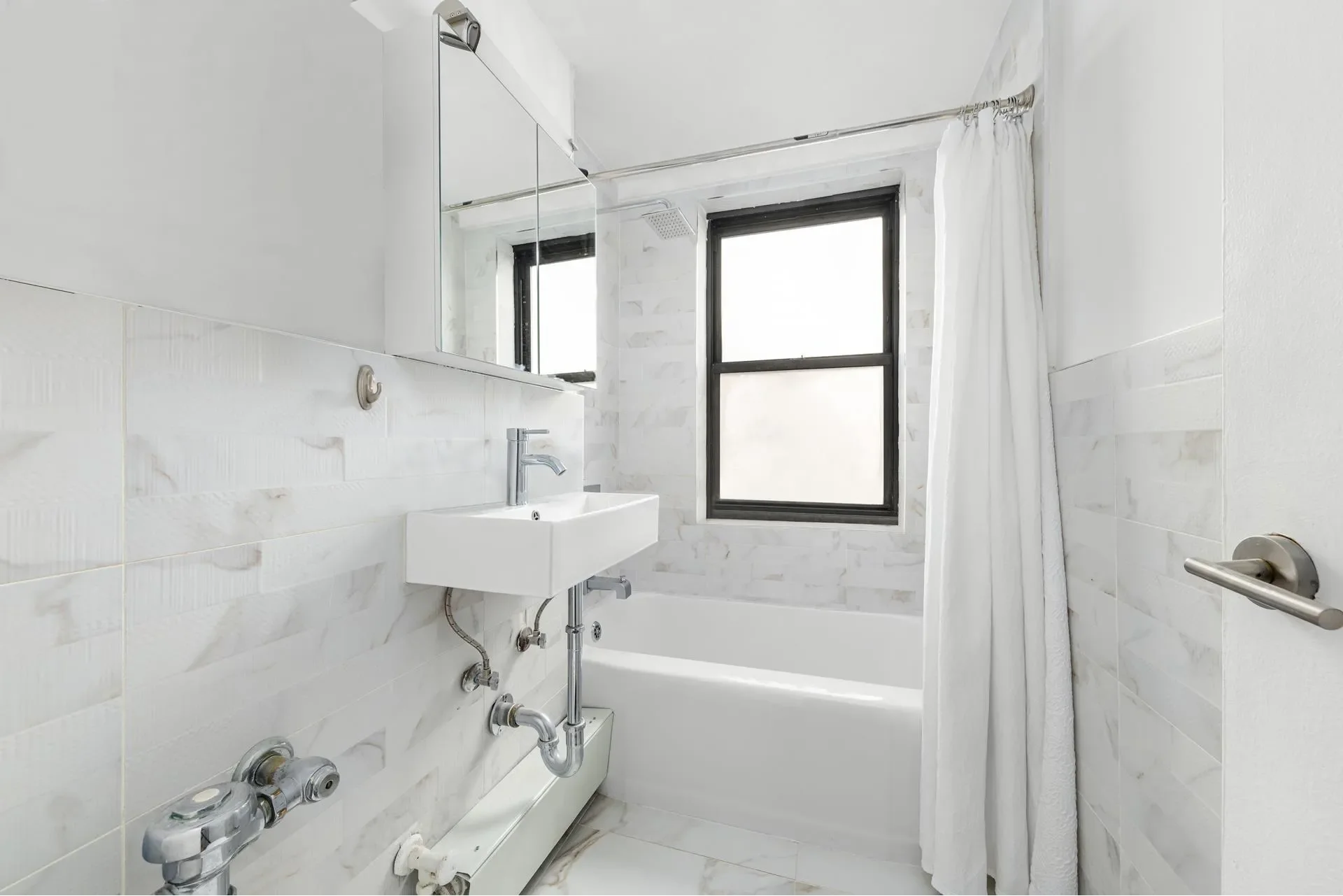 200 E 36 St Owners, 200 E 36TH ST, New York, New York, United States. - Photo 3