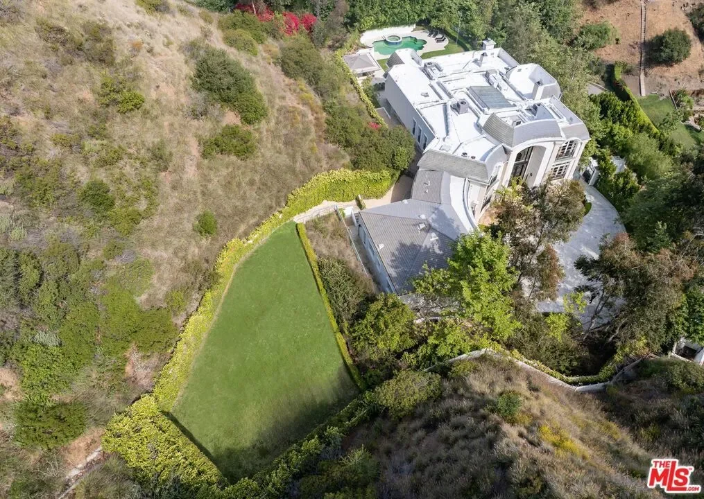 10509 Vestone Way, Los Angeles, California, United States. - Photo 26