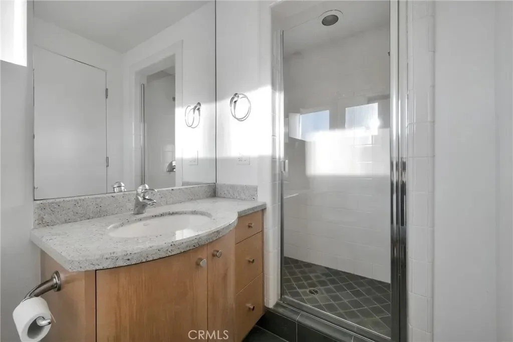 514 Ardmore, Hermosa Beach, California, United States. - Photo 28