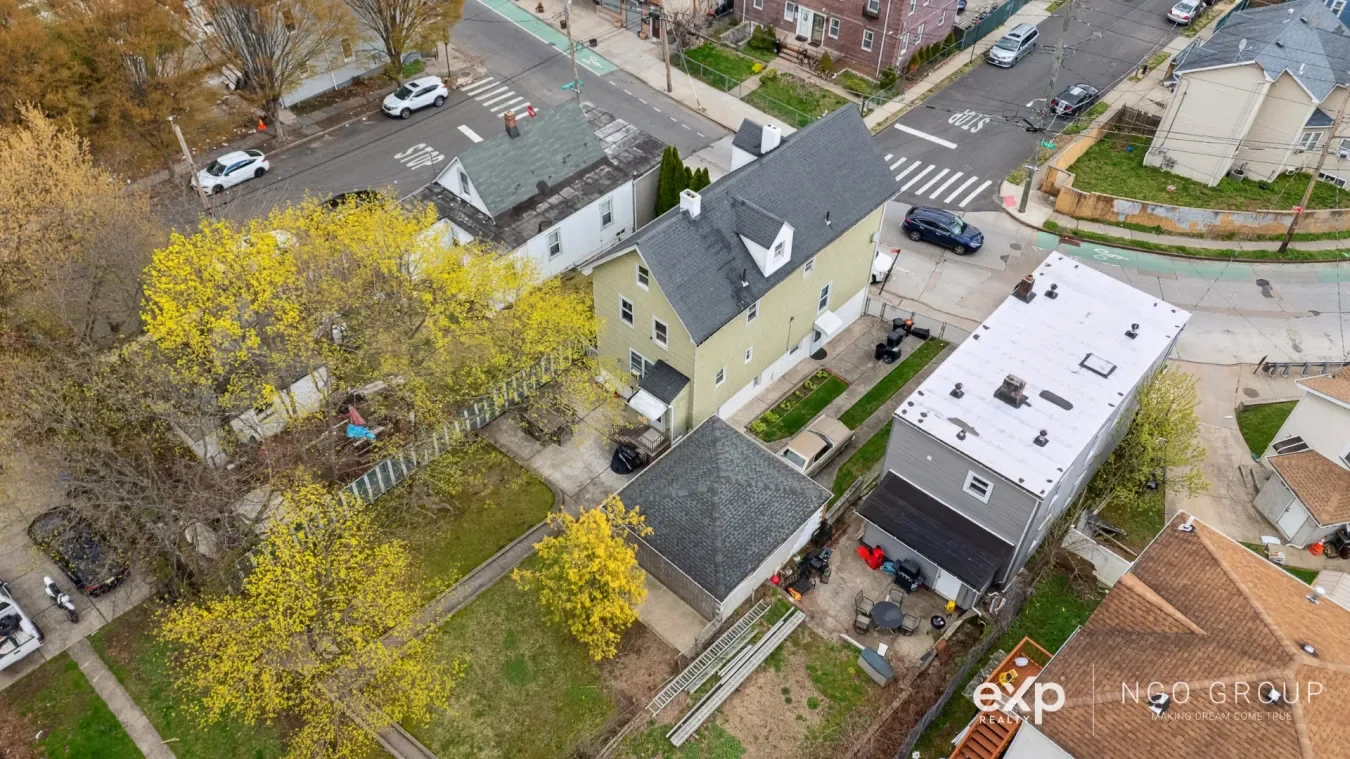 980 Van Duzer Street, New York, New York, United States. - Photo 15