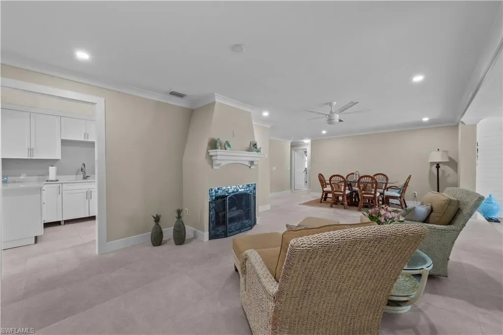 Gallery photo 6