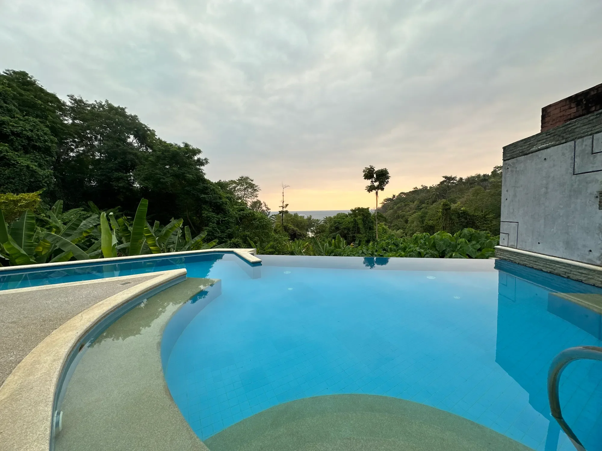 Phuket,, Karon, Phuket, Thailand. - Photo 3