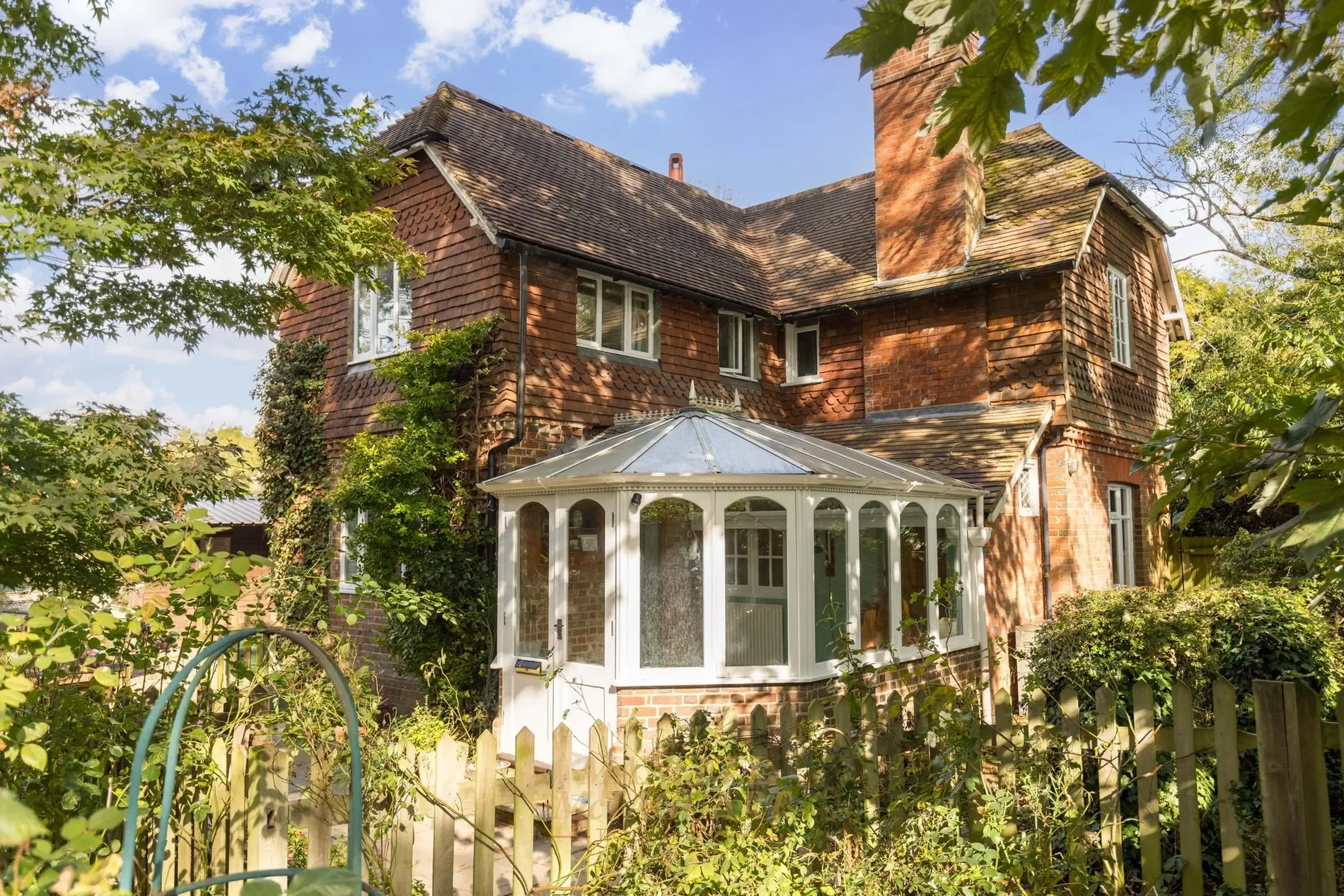 Exterior photo 6