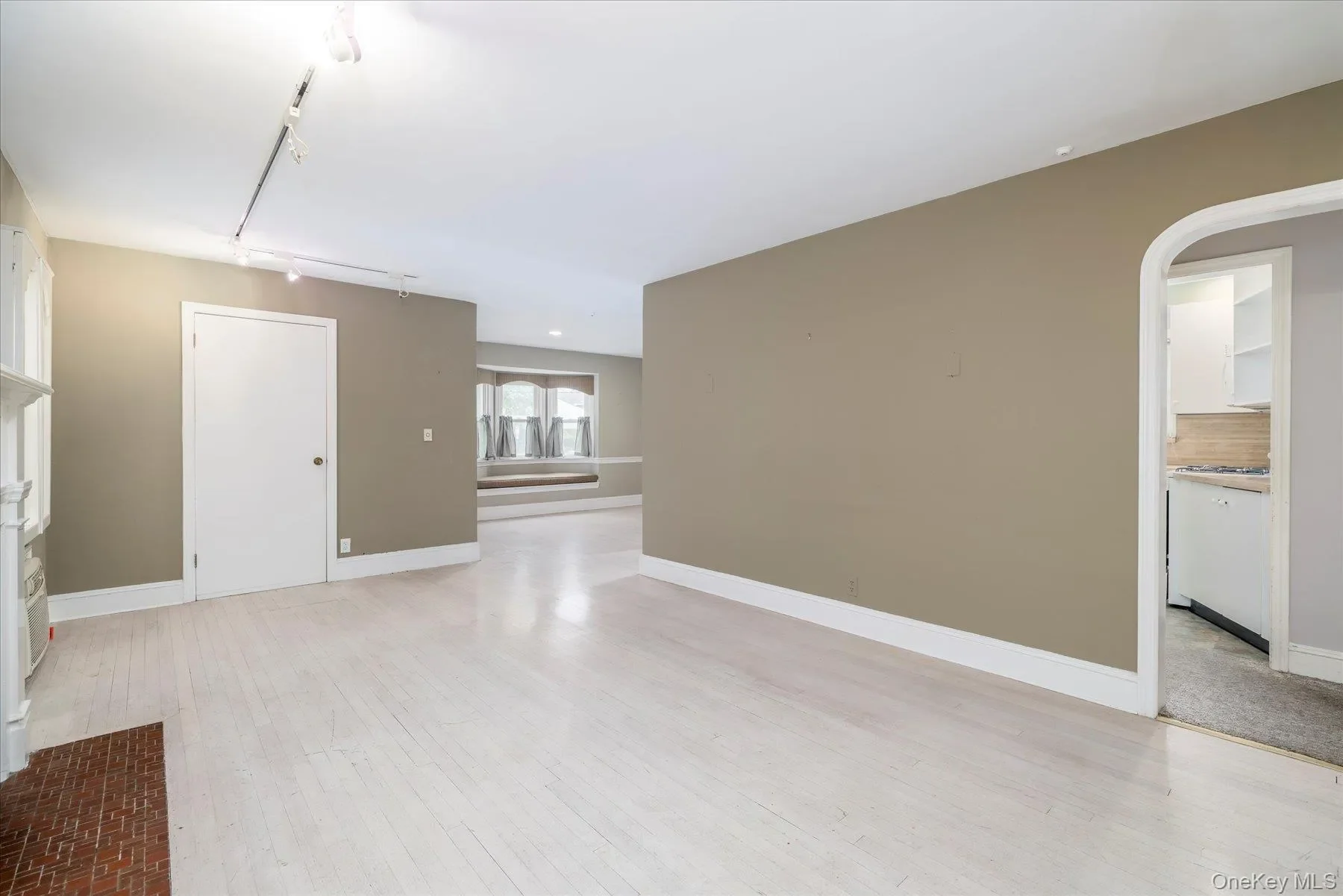 Gallery photo 6