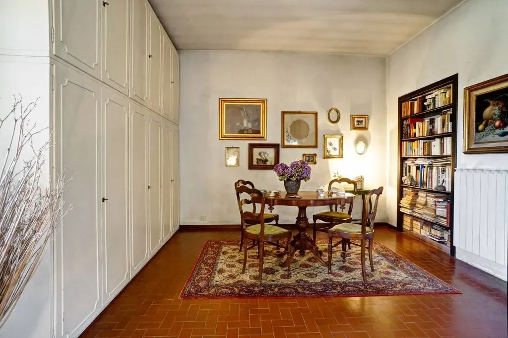 Gallery photo 4