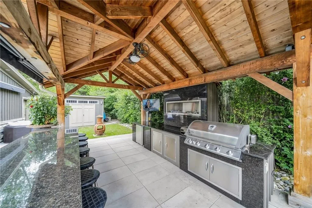 Exterior photo 10