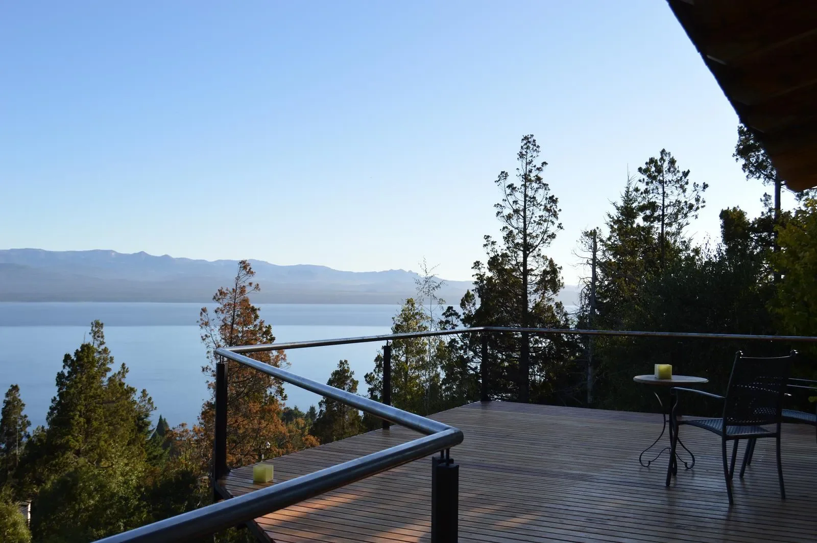VENTA - Exclusiva casa de 8 ambientes, 5 dormitorios, 6 baños en barrio Las Vertientes, Bariloche, San Carlos de Bariloche, Río Negro, Argentina. - Photo 3