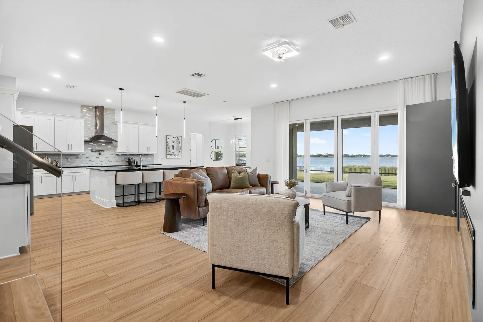 16689 Broadwater Ave, Winter Garden, FL 34787, Winter Garden, Florida, United States. - Photo 9