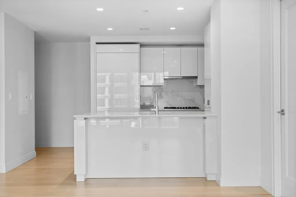 135 Seaport Blvd, Boston, Massachusetts, United States. - Photo 12