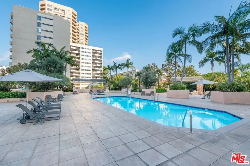 10490 Wilshire Boulevard 604, Los Angeles, California, United States. - Photo 41