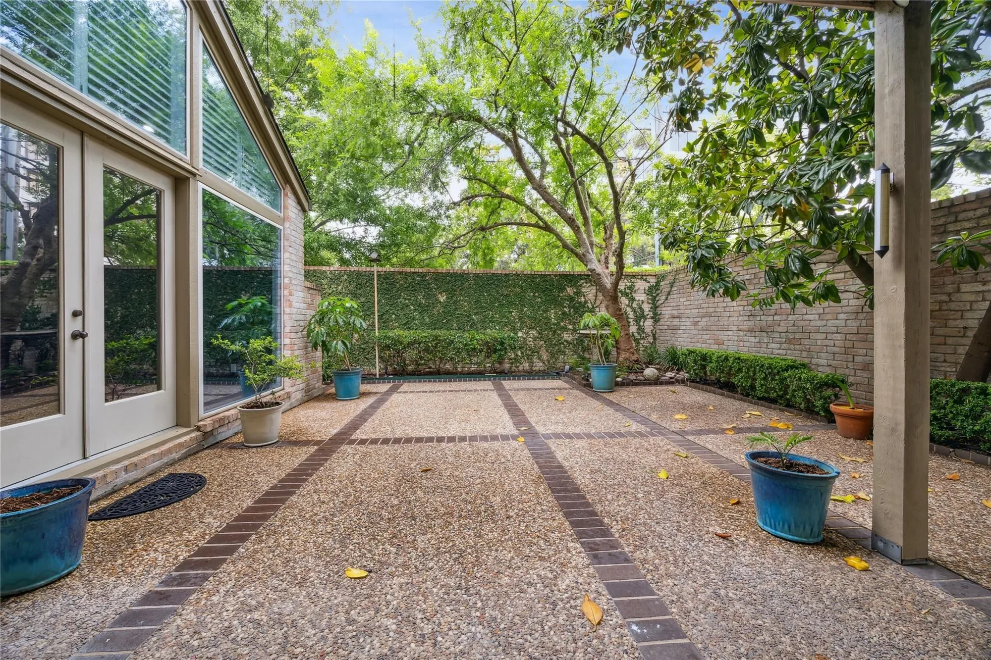 4 River Hollow Lane, Houston, Texas, United States. - Photo 5