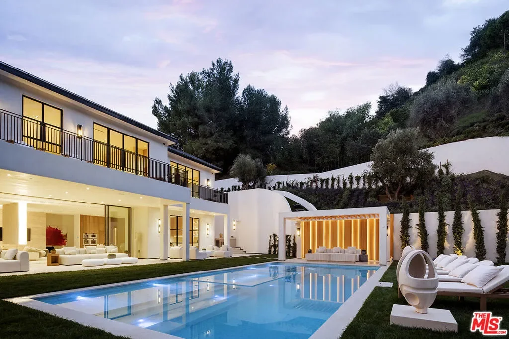 1165 Somera Road, Los Angeles, California, United States. - Photo 37