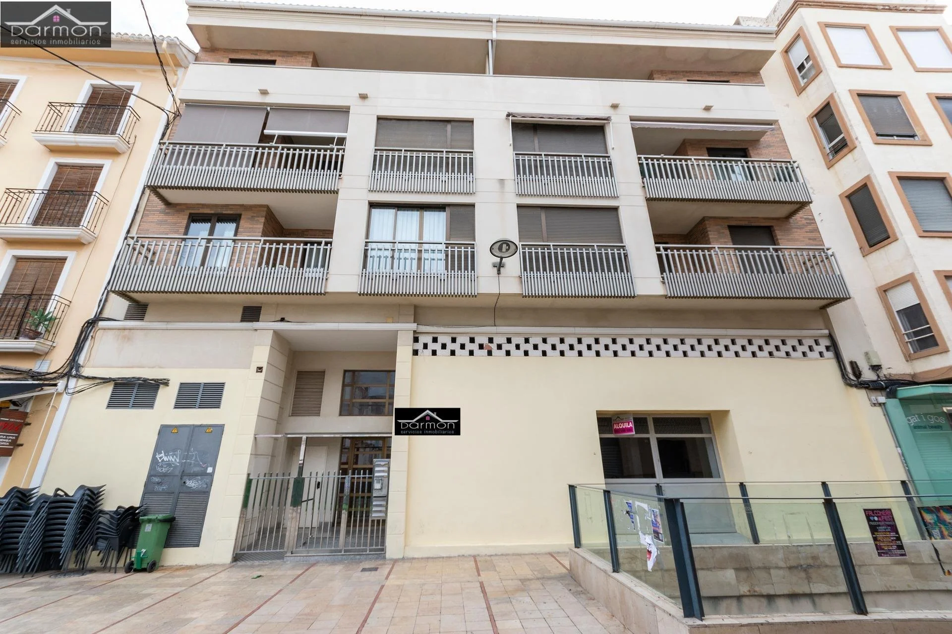 Exterior photo 10