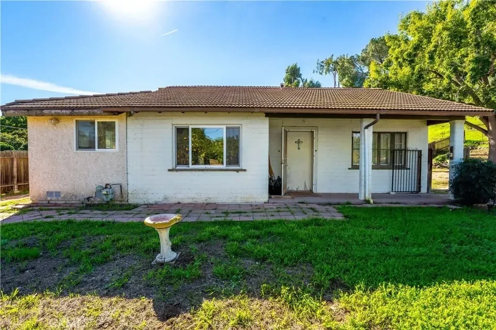 4295 Hitch Boulevard, Moorpark, California, United States. - Photo 2