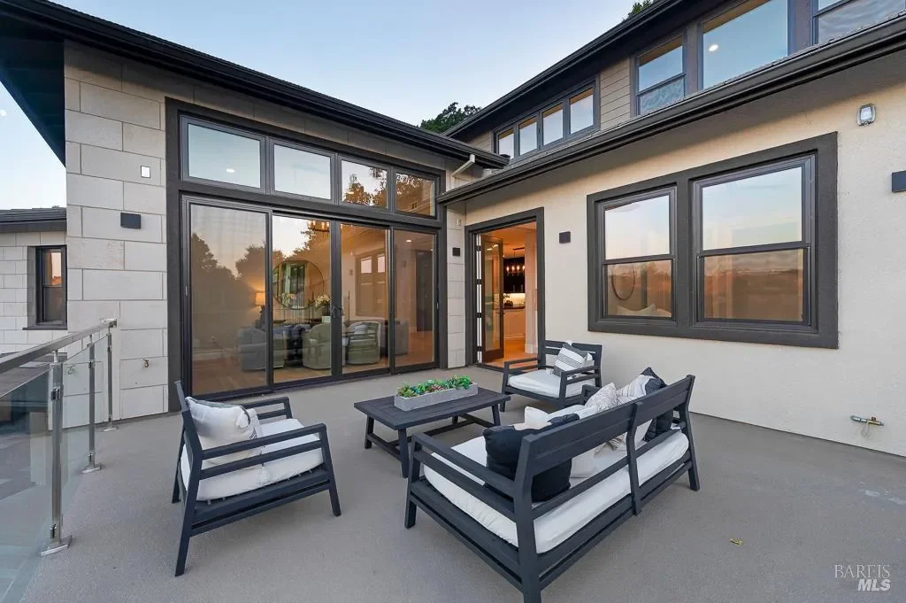 22 Oak Knoll Court, Petaluma, CA, 94952, USA, Petaluma, California, United States. - Photo 37