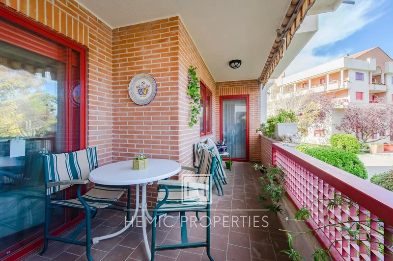 Pozuelo De Alarcon Flat