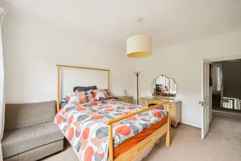 Causton Road, Highgate N6, London, England, United Kingdom. - Photo 21