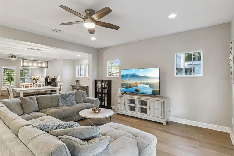 210 HIBISCUS COURT, ORLANDO, FL 32801, Orlando, Florida, United States. - Photo 23