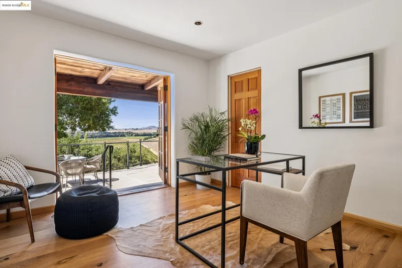 1531 Foster Rd, Napa, California, United States. - Photo 32