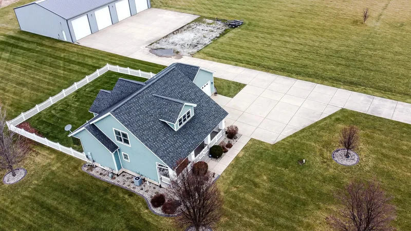 491 W Division Road, Valparaiso, Indiana, United States. - Photo 5