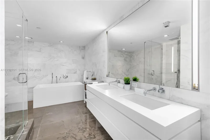 220 21st St 507, Miami Beach, Florida, United States. - Photo 37