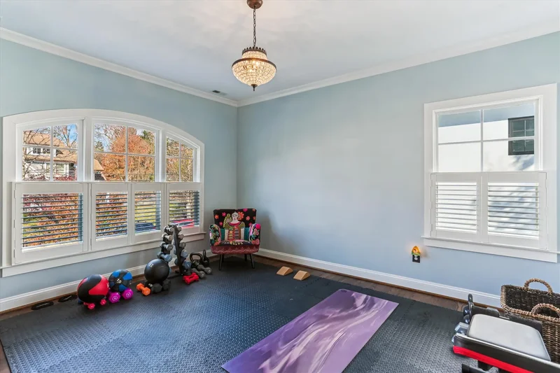 5502 Roosevelt Street , Bethesda, MD 20817, Bethesda, Maryland, United States. - Photo 32