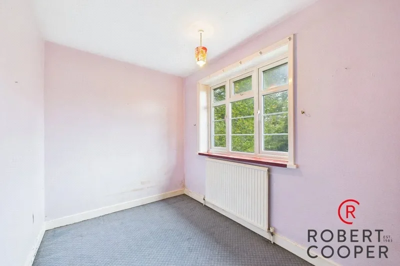 Cedar Drive, Hatch End, Middlesex, Pinner, England, United Kingdom. - Photo 12