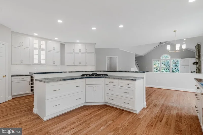 1200 CHADSWORTH CT, MCLEAN, VA, 22102, USA, McLean, Virginia, United States. - Photo 34