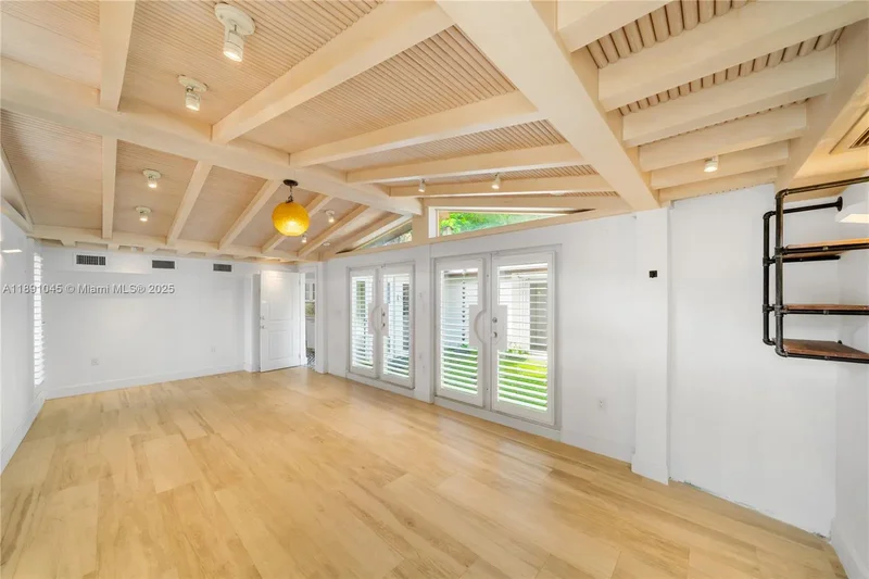 444 W Rivo Alto Dr, Miami Beach, Florida, United States. - Photo 25