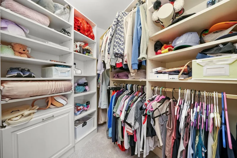 96 South Wynstone Drive , North Barrington, IL 60010, Barrington Hills, Illinois, United States. - Photo 58