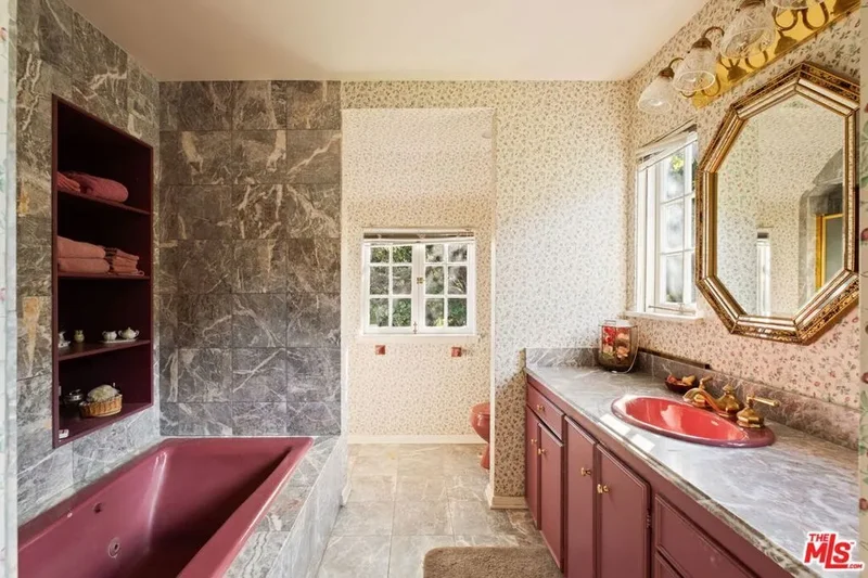 456 N Bristol Avenue, Los Angeles, CA, United States. - Photo 32