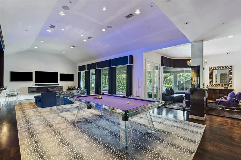 220 Merrie Way Lane, Houston, TX 77024, Houston, Texas, United States. - Photo 48