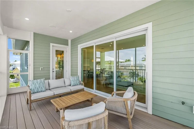 117 Hercules DR, Fort Myers Beach, Florida, United States. - Photo 25