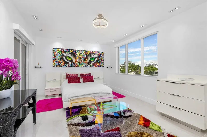 3021 Riomar St., Fort Lauderdale, Florida, United States. - Photo 49