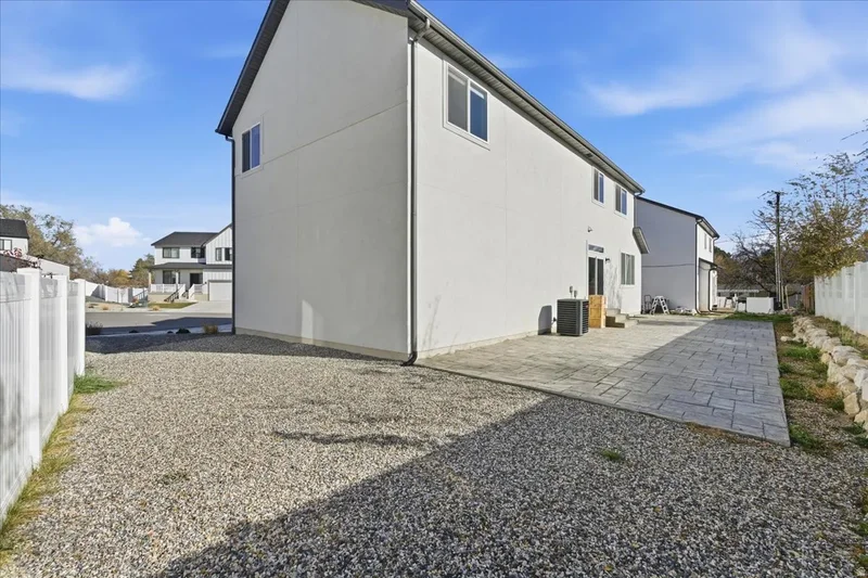 4896 S SNARR HAVEN CT W, Taylorsville, Utah, United States. - Photo 12