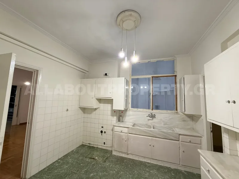 2102128 - Apartment For sale, Kolonaki - Lykavittos, 150 sq.m., €850.000