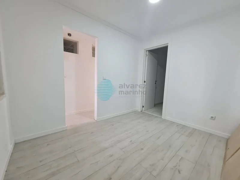 House V3, used, in Ajuda/Lisbon