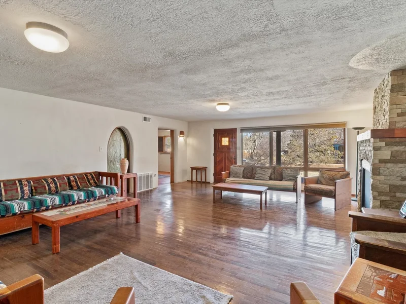 420 Camino Don Miguel, Santa Fe, NM 87505, Santa Fe, New Mexico, United States. - Photo 11