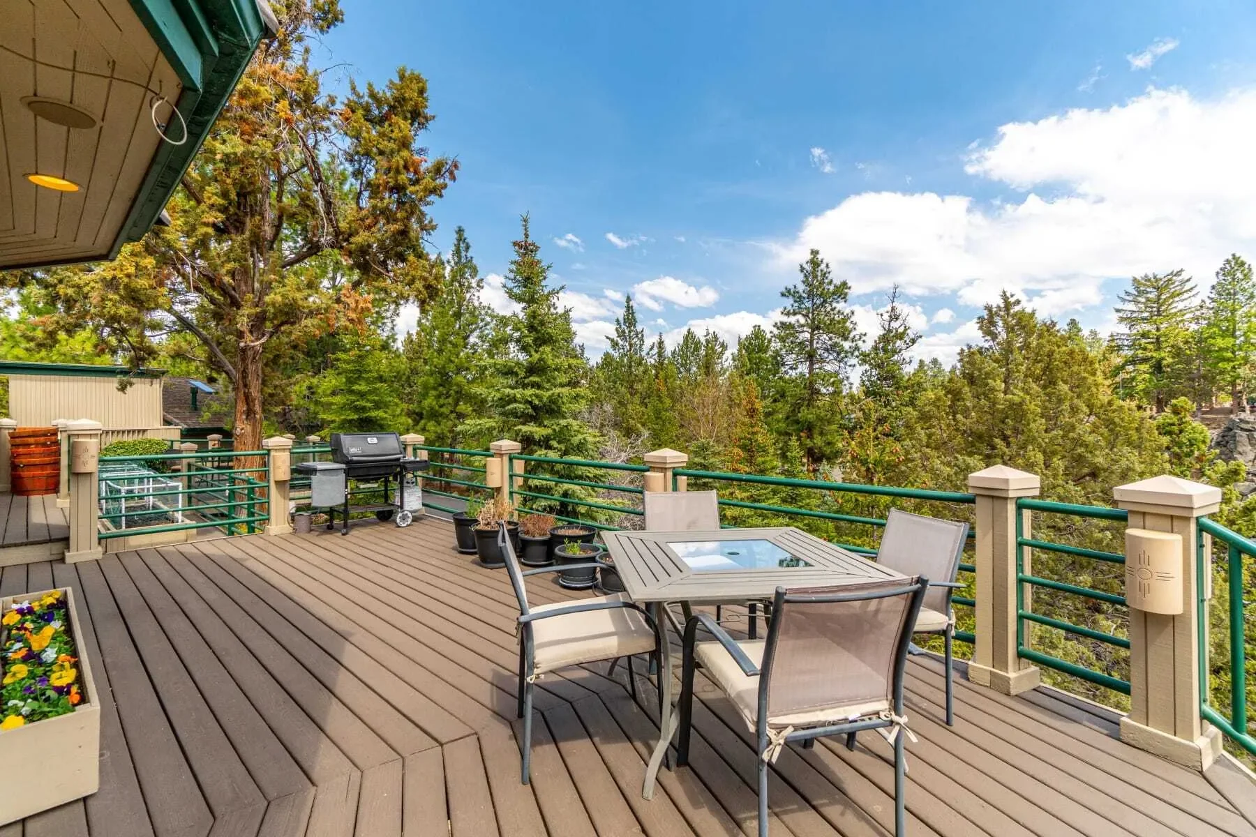 683 NW Silver Buckle Road , Bend, OR 97703, Bend, Oregon, United States. - Photo 27