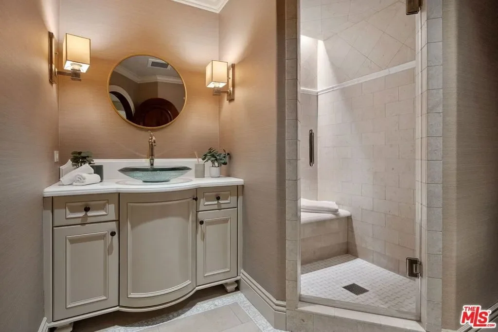 6882 Arizona Avenue, Los Angeles, California, United States. - Hero Image