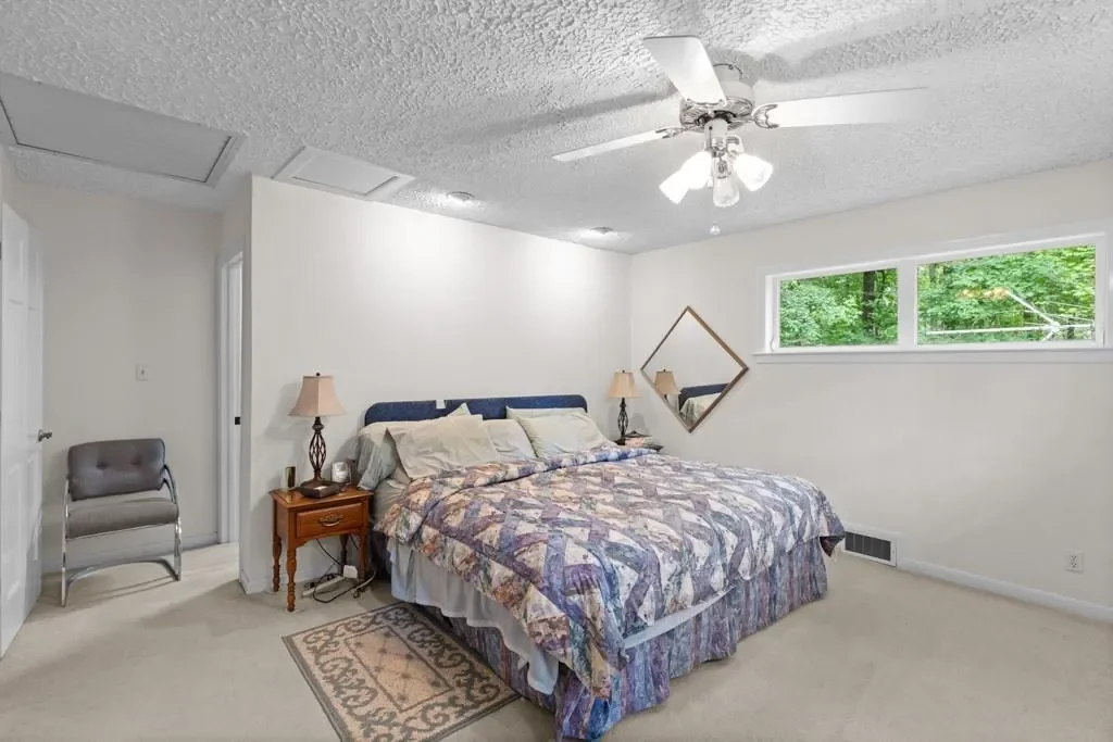 881 Rockbridge Road SW, Stone Mountain, Georgia, United States. - Photo 14