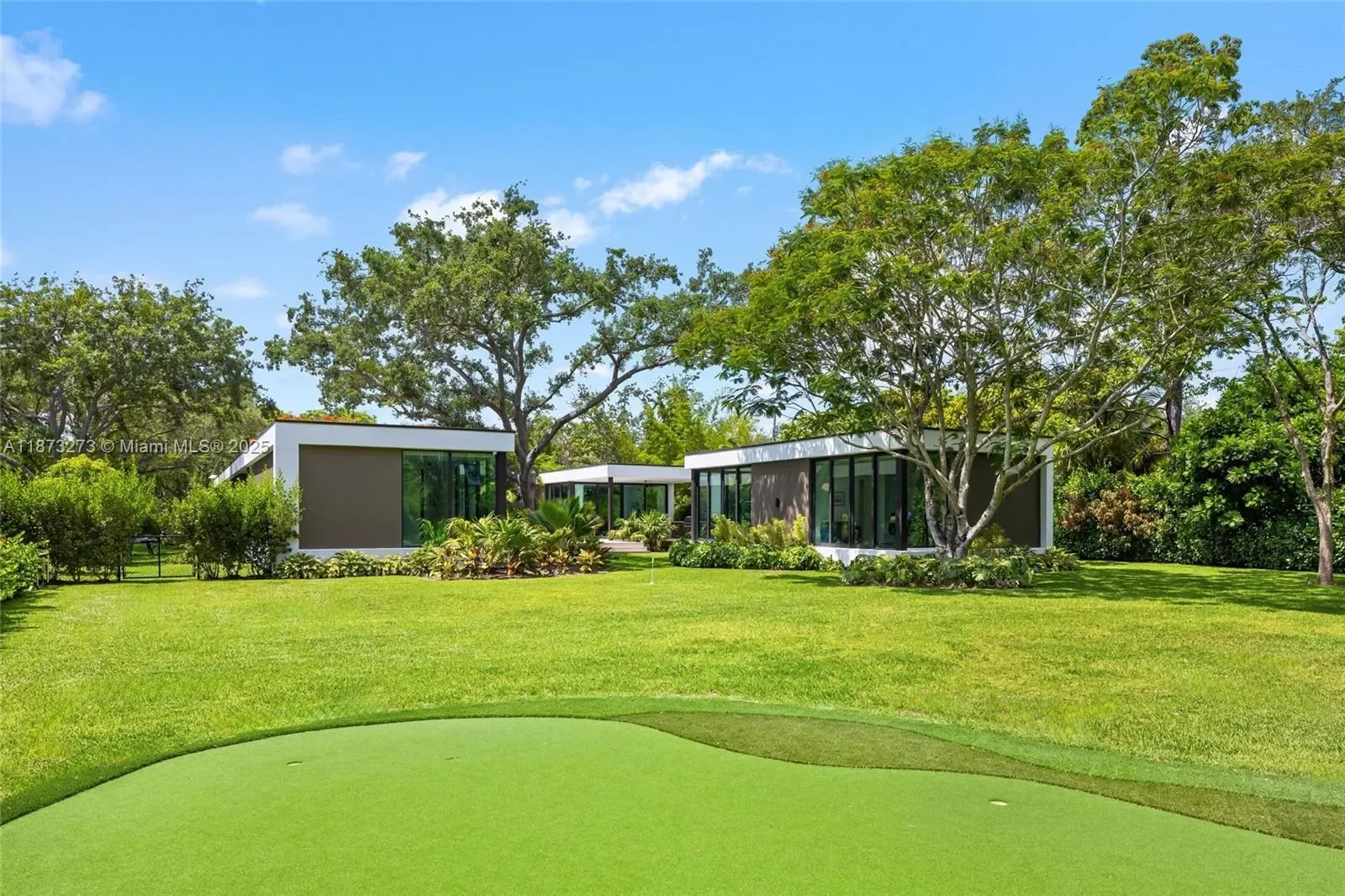 12100 SW 79th Ave, Coral Gables, Florida, United States. - Photo 62