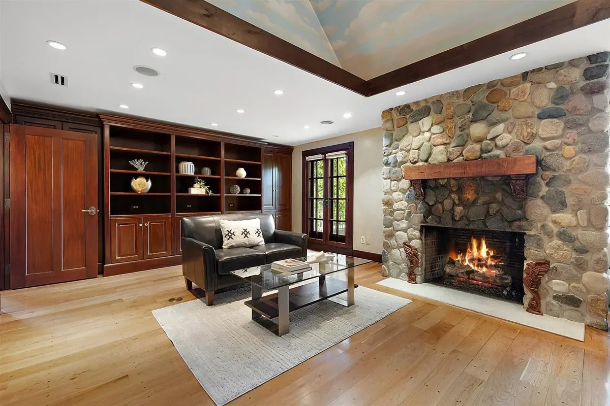 490 East Long Lake Road, Bloomfield Hills, Michigan, United States. - Photo 42
